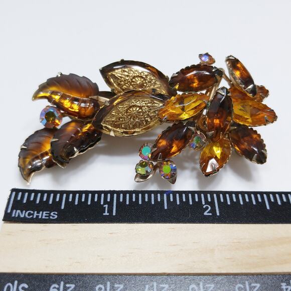 Vintage 1950s Art Glass Leaf Brooch, AB Rhinestones - Picture 4 of 10